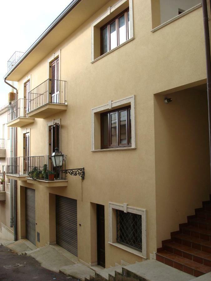 Terre Di Gratia Bed & Breakfast Camporeale ภายนอก รูปภาพ